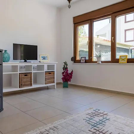 Esma Vila Belek