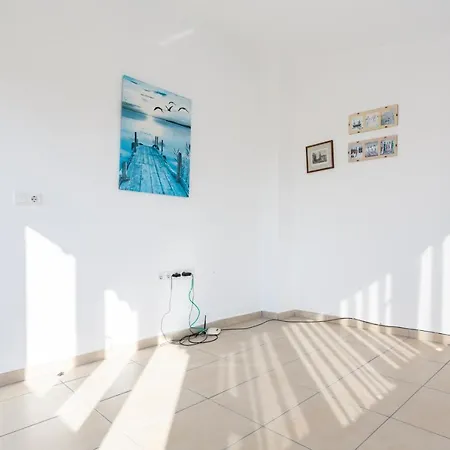 Esma Vila
