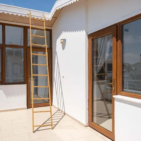 Esma Villa