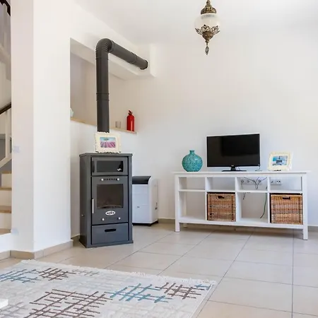 Esma Villa