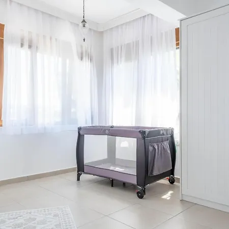 Esma Villa *